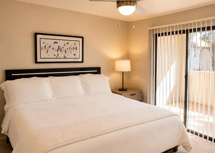 Getaway 2br 2ba Pool Gym King Bed Chandler