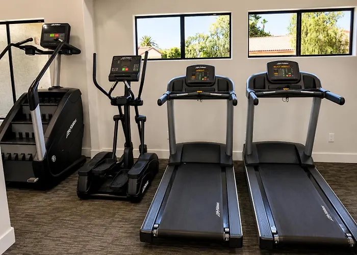 Getaway 2br 2ba Pool Gym King Bed